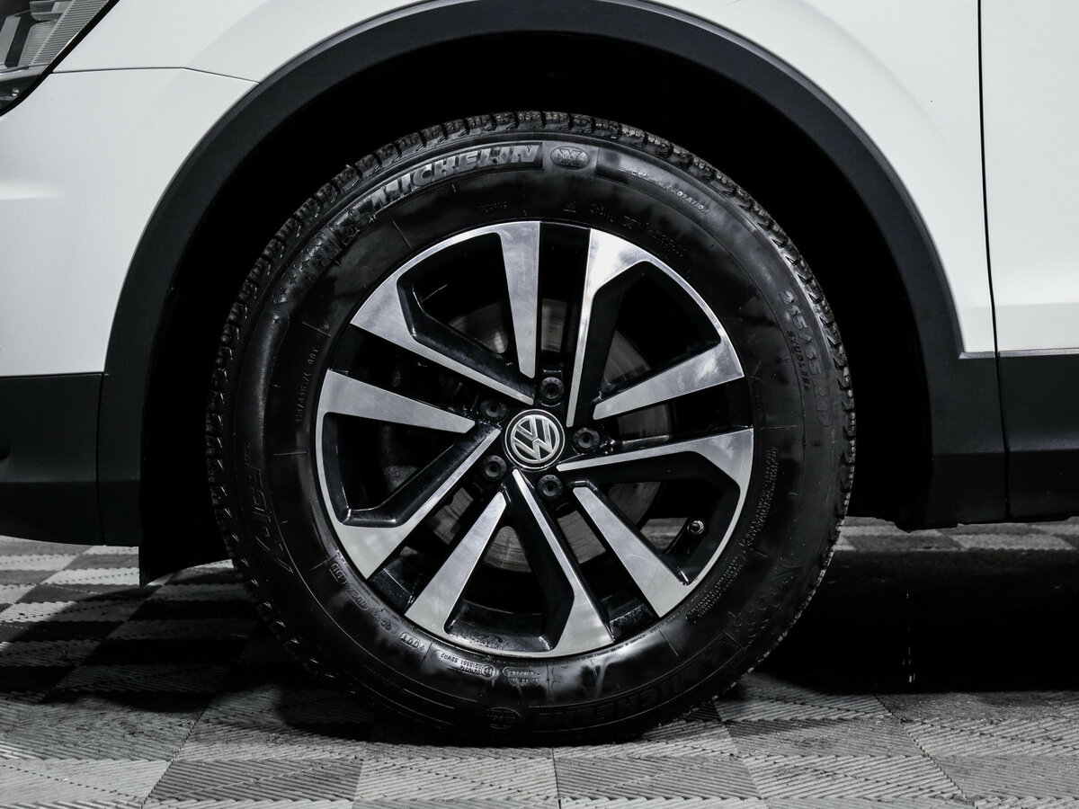 Volkswagen Tiguan с пробегом — 2020 год. Фото: #11
