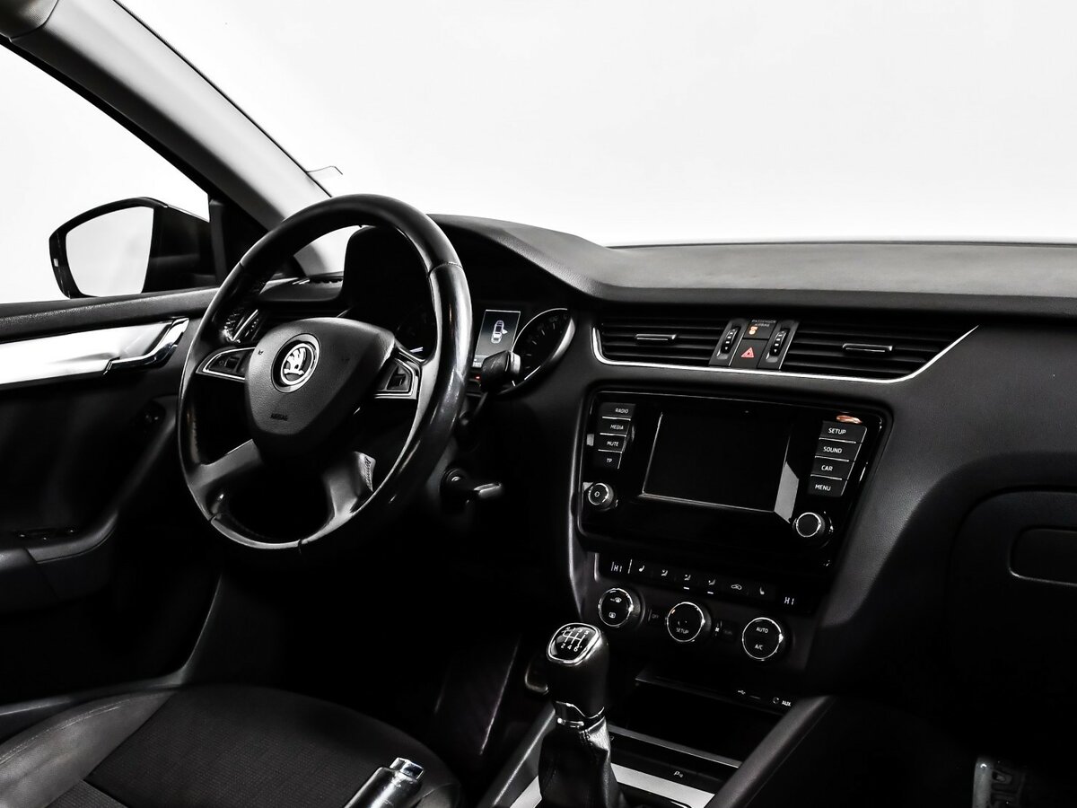 Skoda Octavia с пробегом — 2014 год. Фото: #7