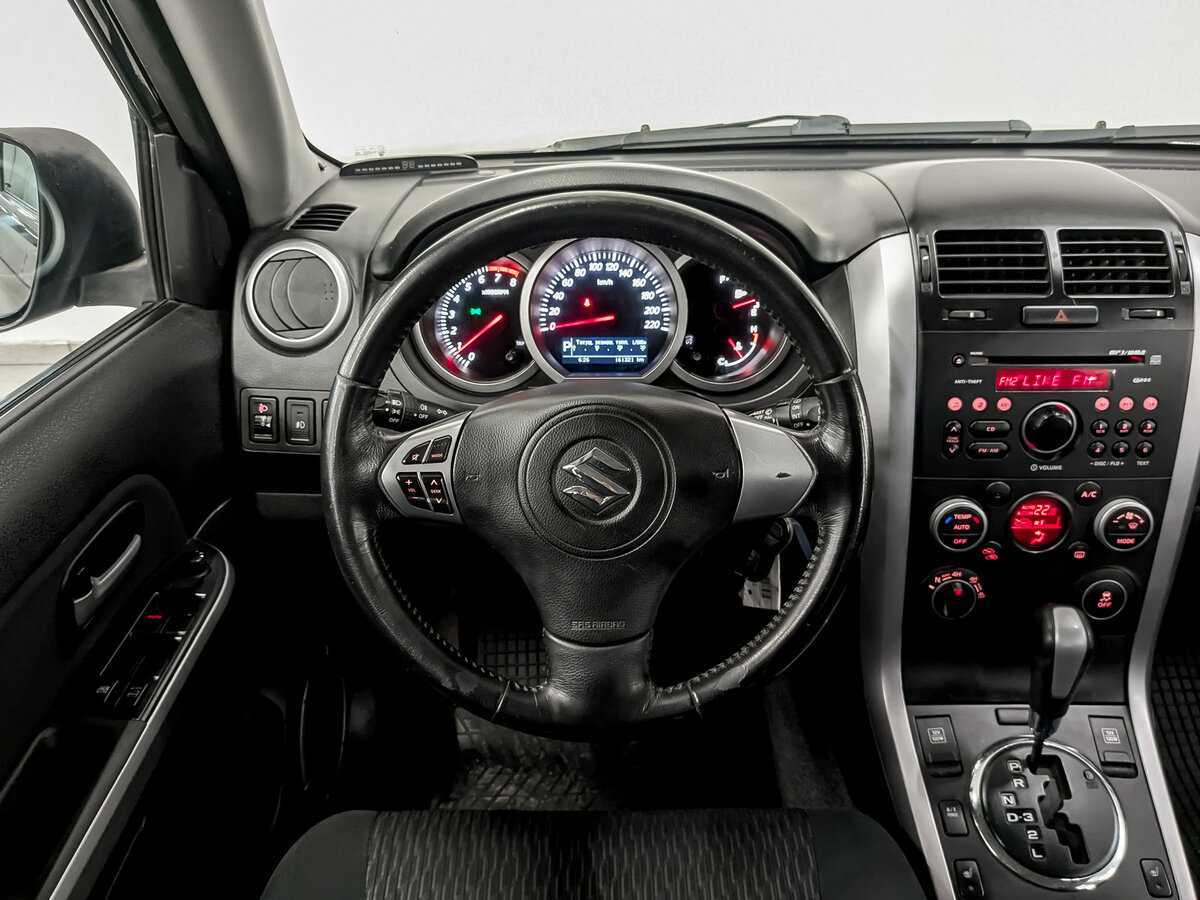 Suzuki Grand Vitara с пробегом — 2012 год. Фото: #20