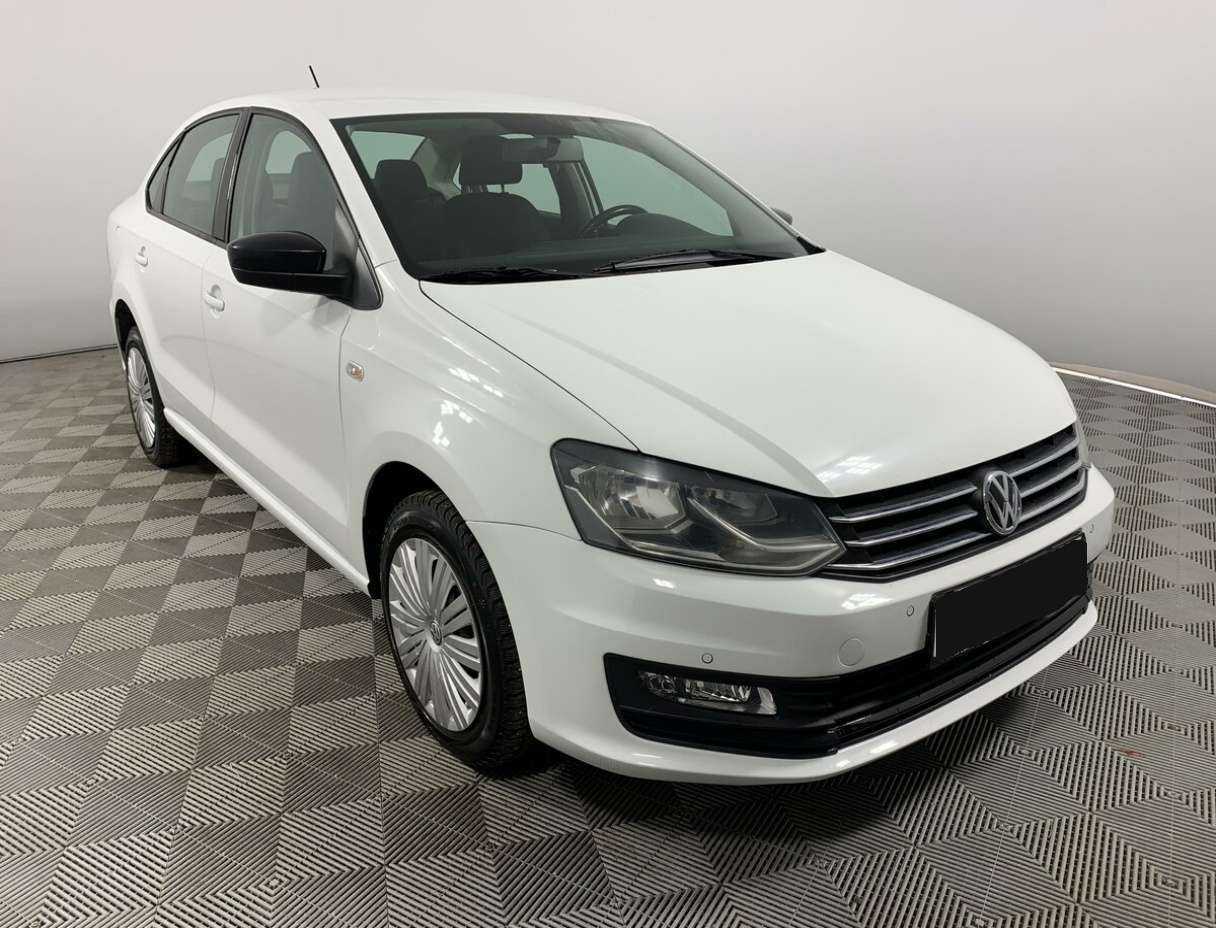 Volkswagen Polo с пробегом — 2020 год. Фото: #2