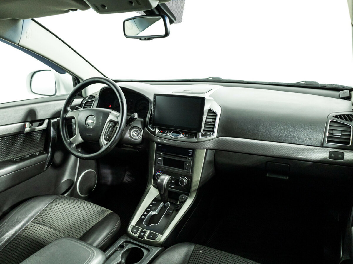 Chevrolet Captiva с пробегом — 2012 год. Фото: #6