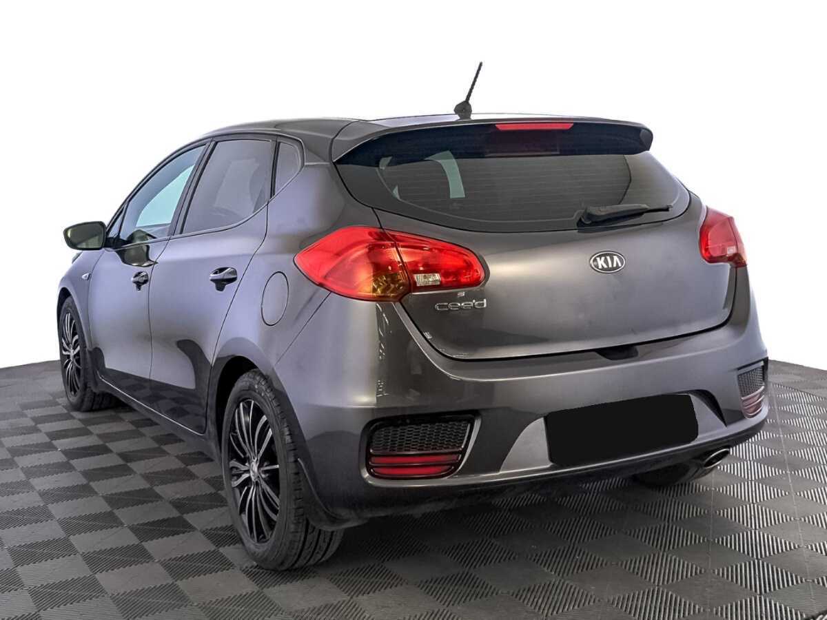 Kia Ceed с пробегом — 2015 год. Фото: #6