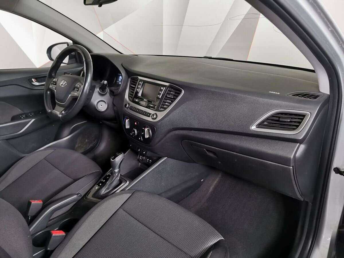 Hyundai Solaris с пробегом — 2018 год. Фото: #8