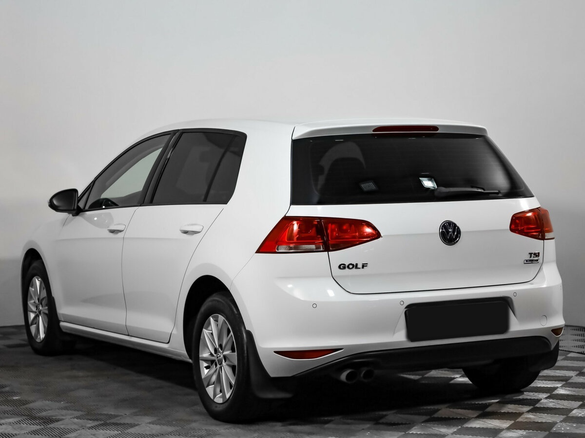 Volkswagen Golf с пробегом — 2015 год. Фото: #5