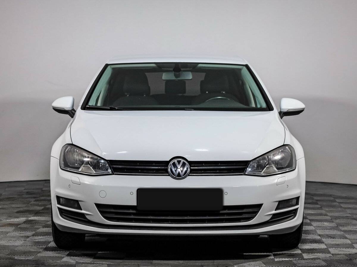 Volkswagen Golf с пробегом — 2013 год. Фото: #1
