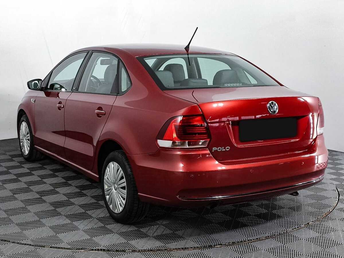 Volkswagen Polo с пробегом — 2016 год. Фото: #6
