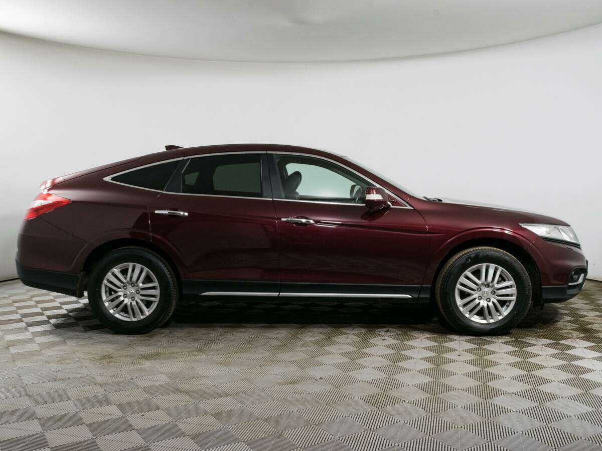 Honda Crosstour с пробегом — 2014 год. Фото: #3