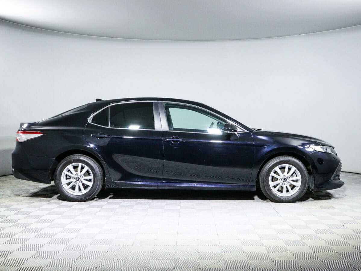 Toyota Camry с пробегом — 2019 год. Фото: #3