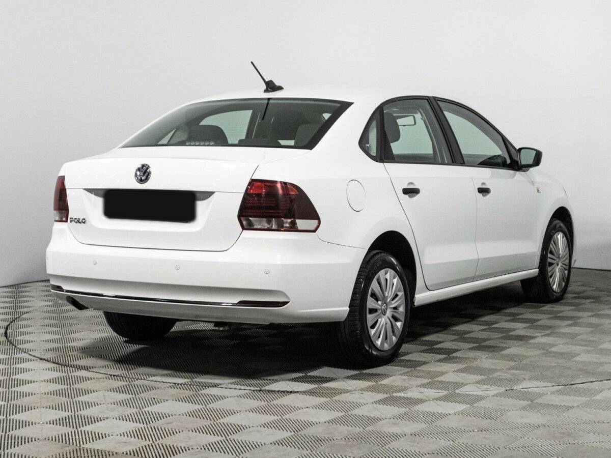 Volkswagen Polo с пробегом — 2019 год. Фото: #4