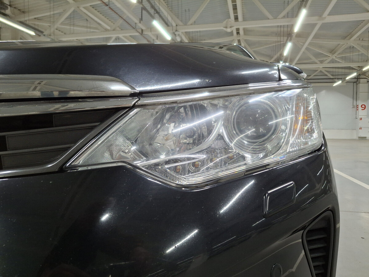 Toyota Camry с пробегом — 2014 год. Фото: #15
