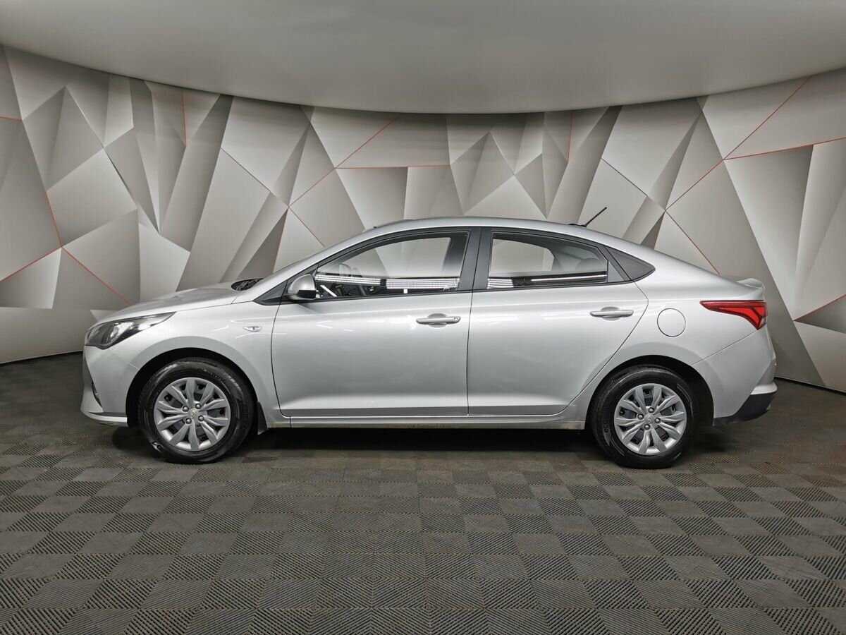 Hyundai Solaris с пробегом — 2020 год. Фото: #4