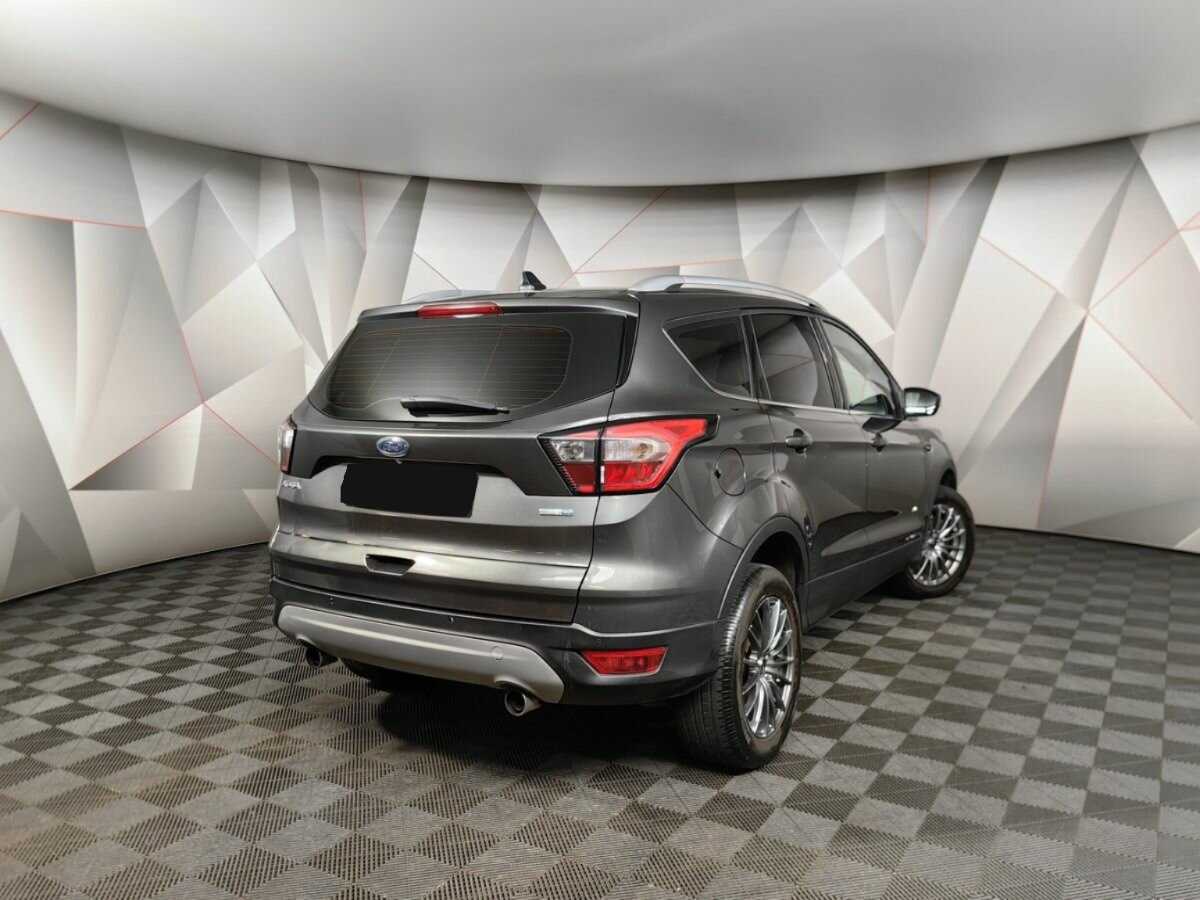 Ford Kuga с пробегом — 2018 год. Фото: #1