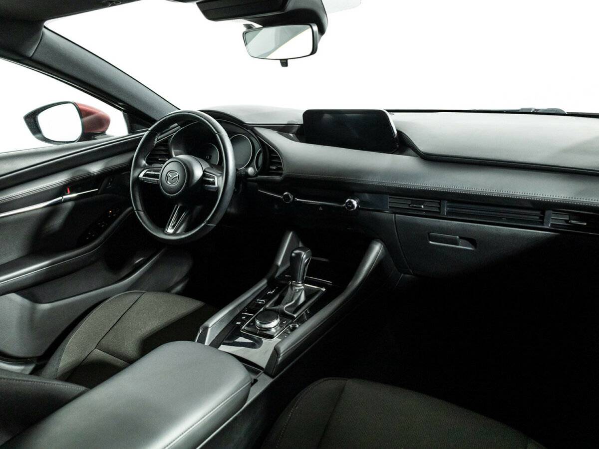 Mazda 3 с пробегом — 2019 год. Фото: #8