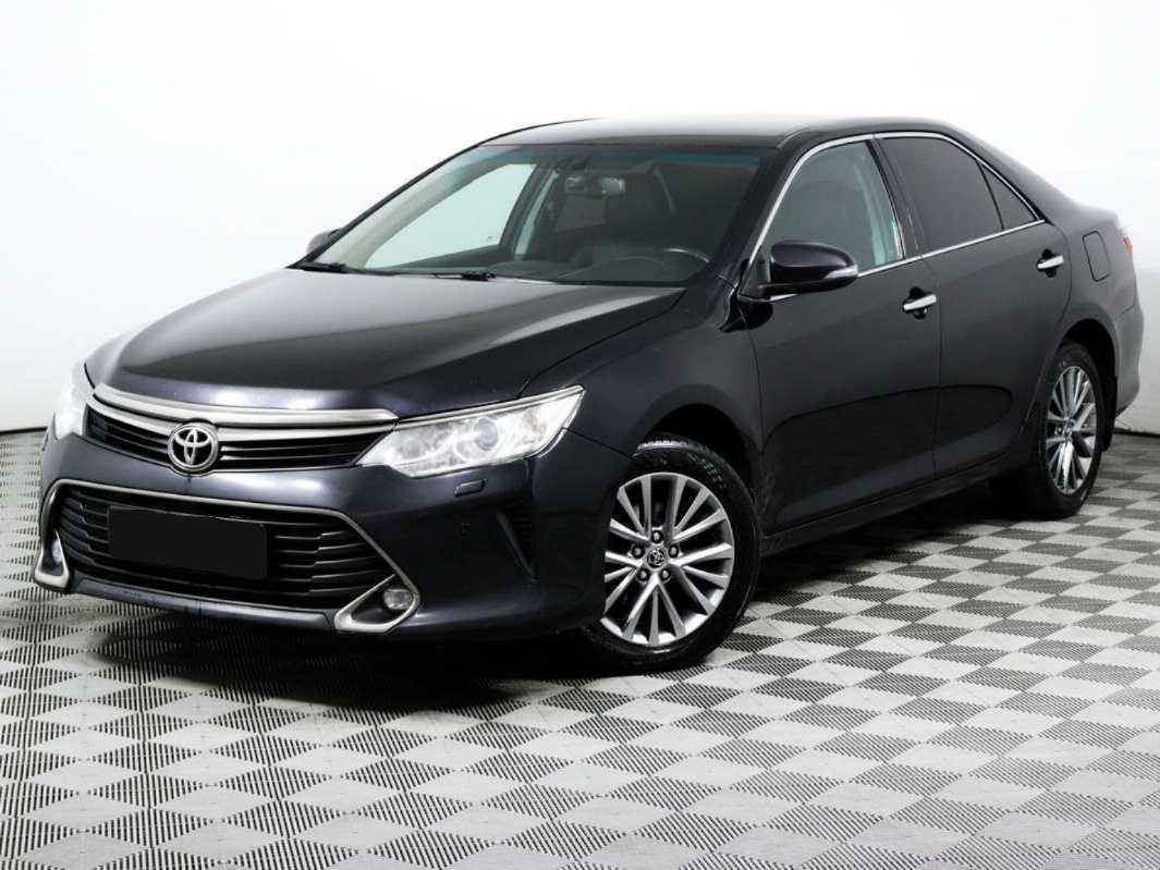 Toyota Camry с пробегом — 2016 год. Фото: #0