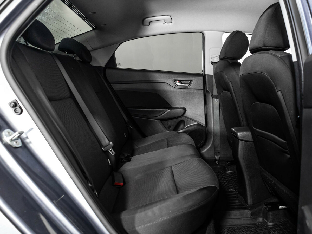 Hyundai Solaris с пробегом — 2017 год. Фото: #16