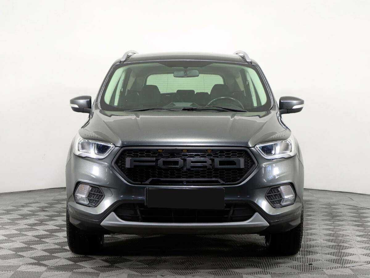 Ford Kuga с пробегом — 2017 год. Фото: #1