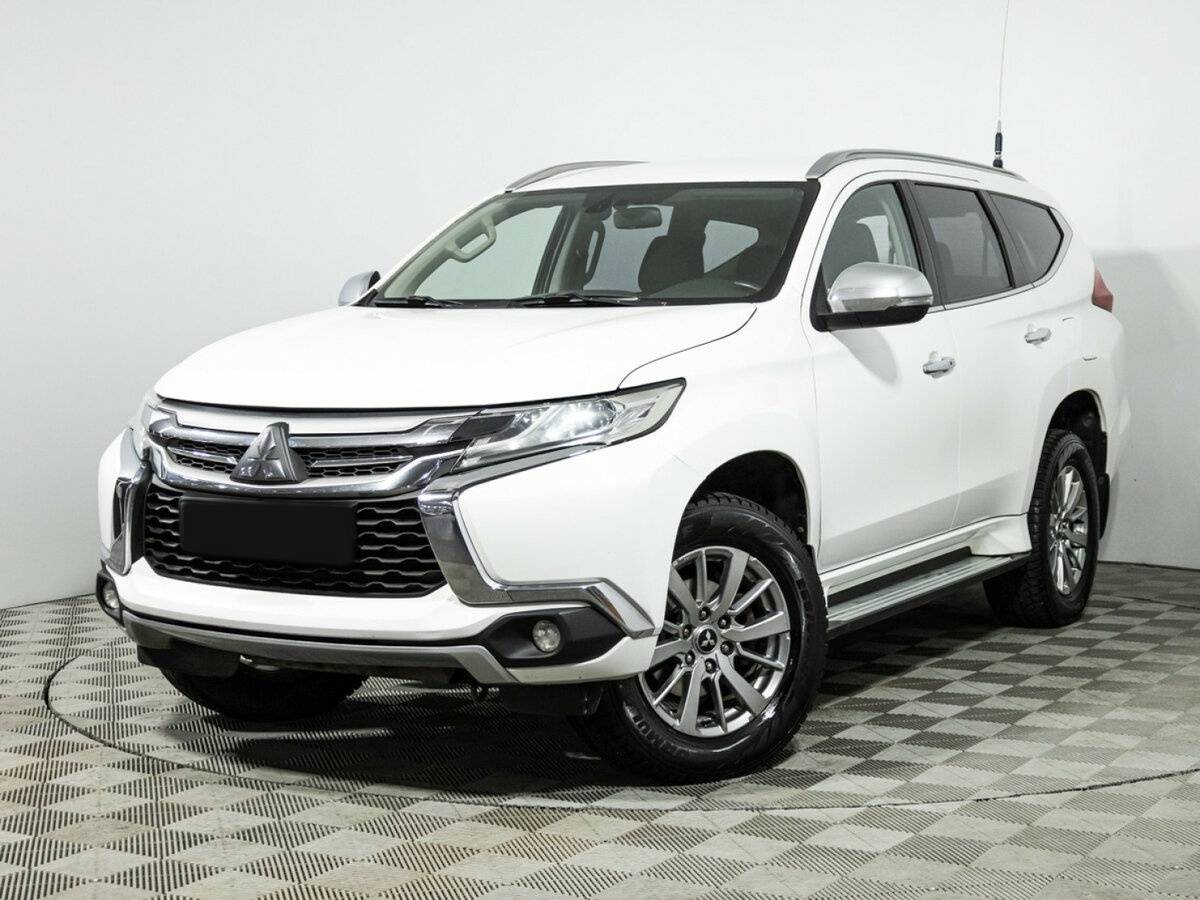 Mitsubishi Pajero Sport с пробегом — 2018 год. Посмотреть фото
