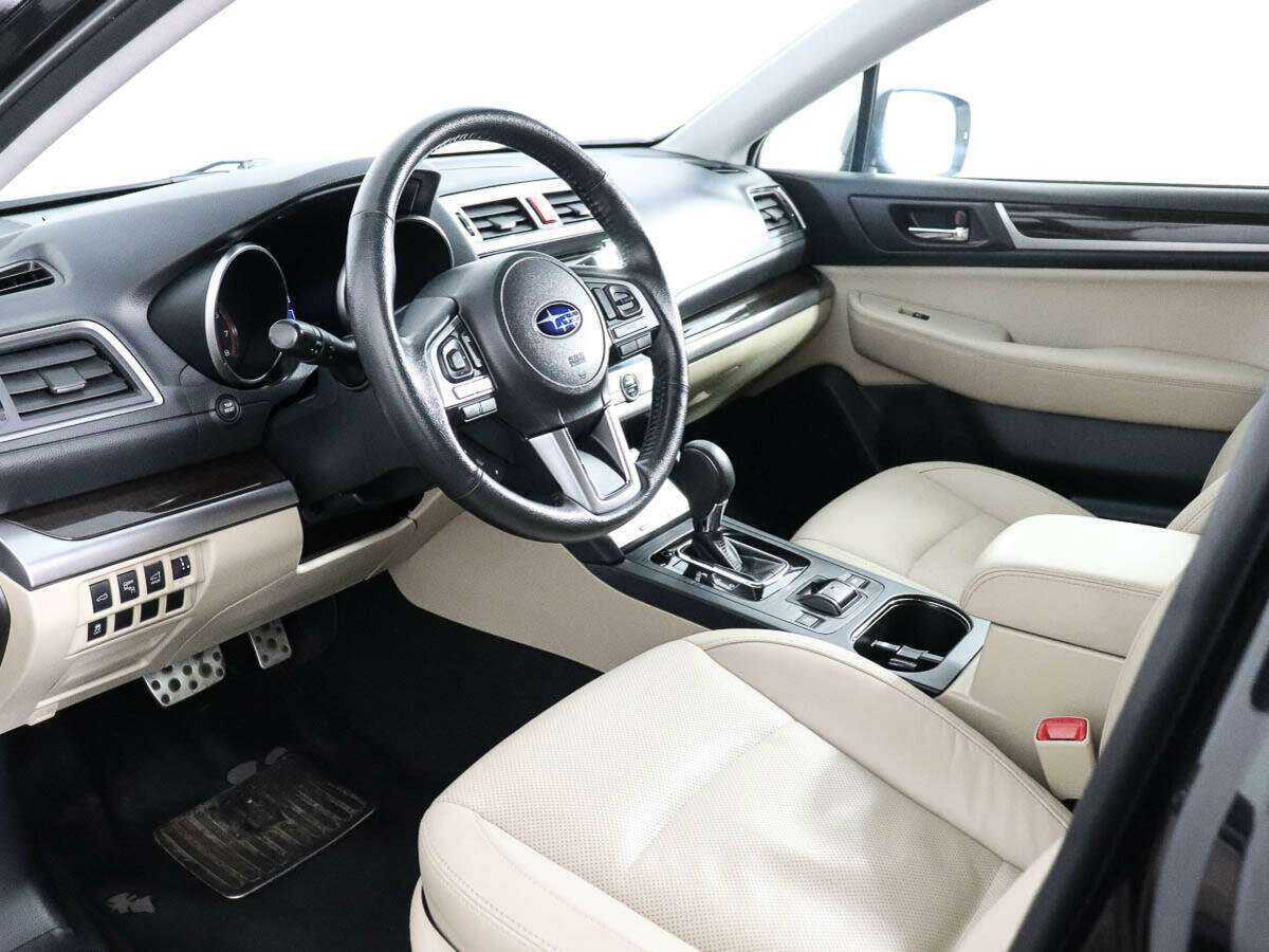 Subaru Outback с пробегом — 2017 год. Фото: #7