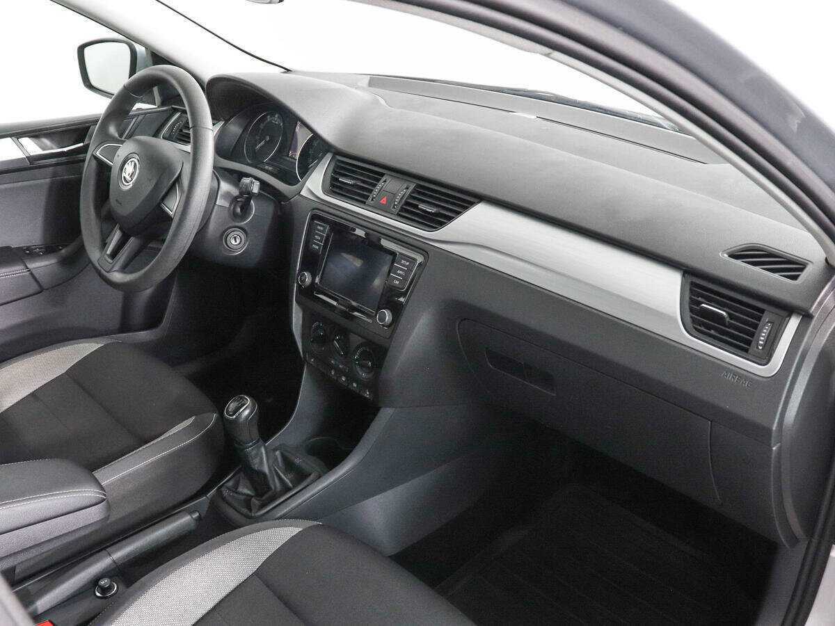 Skoda Rapid с пробегом — 2018 год. Фото: #9