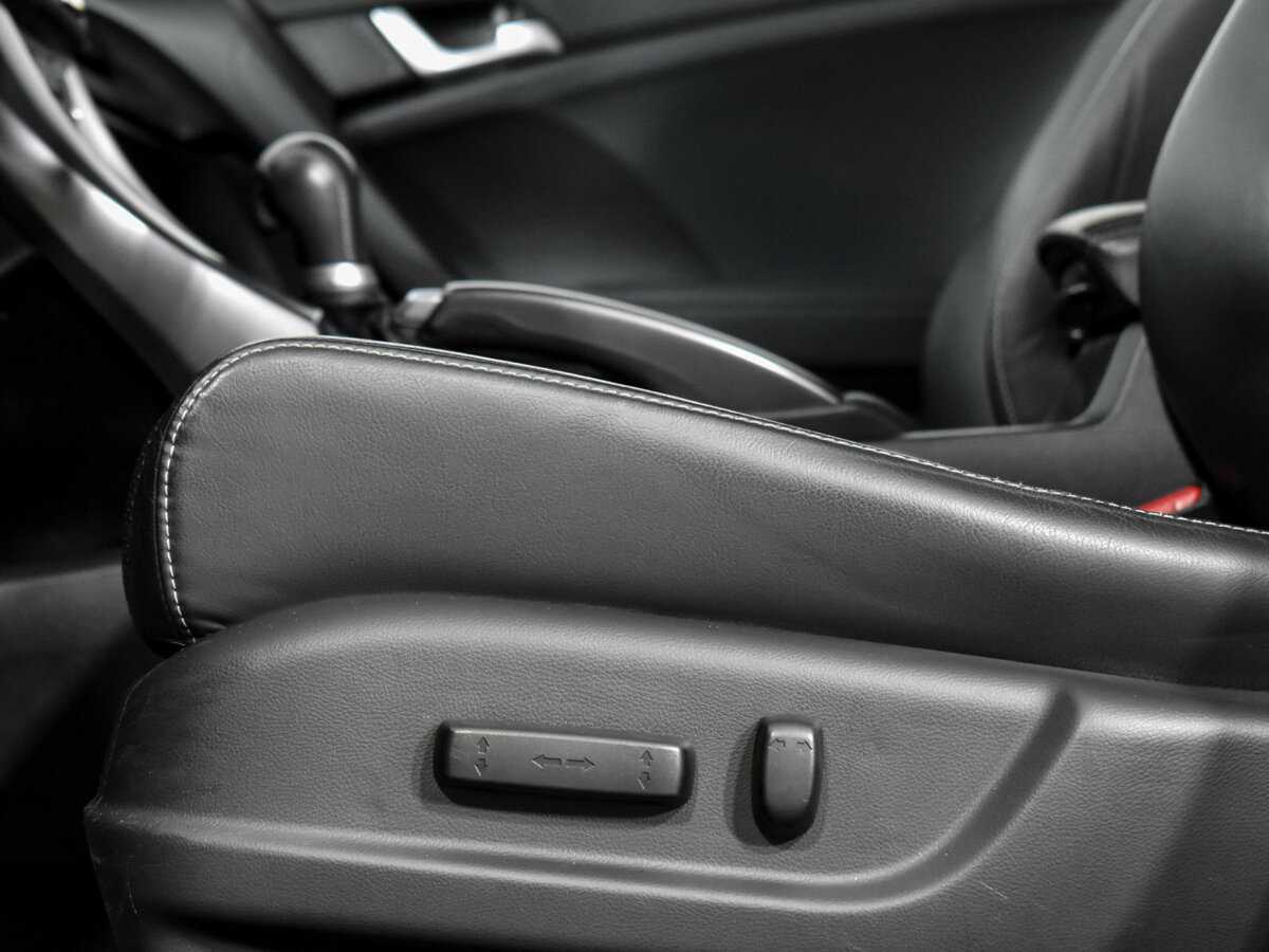 Honda Accord с пробегом — 2012 год. Фото: #7