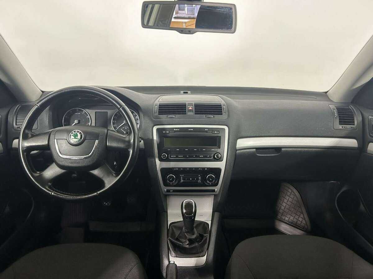Skoda Octavia с пробегом — 2012 год. Фото: #6