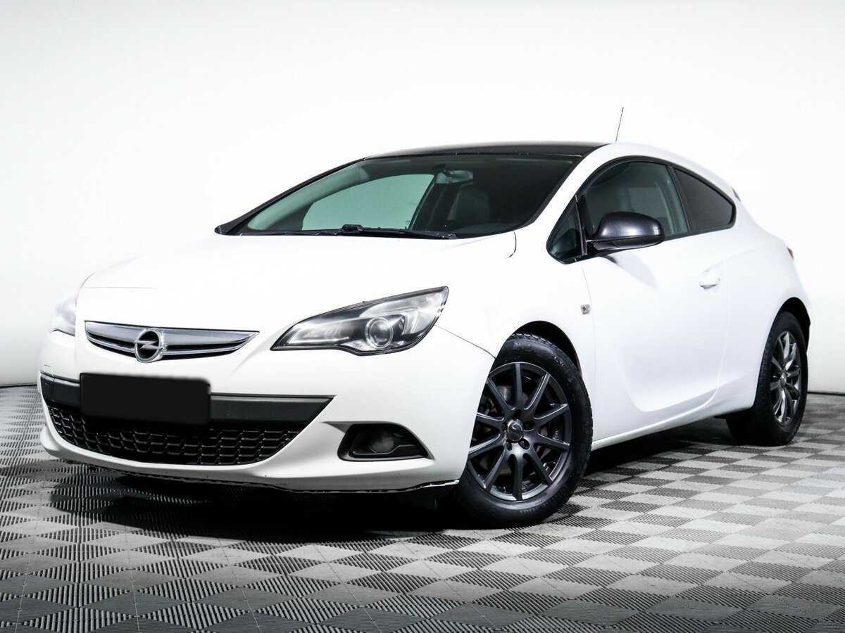 Opel Astra с пробегом — 2013 год. Фото: #0
