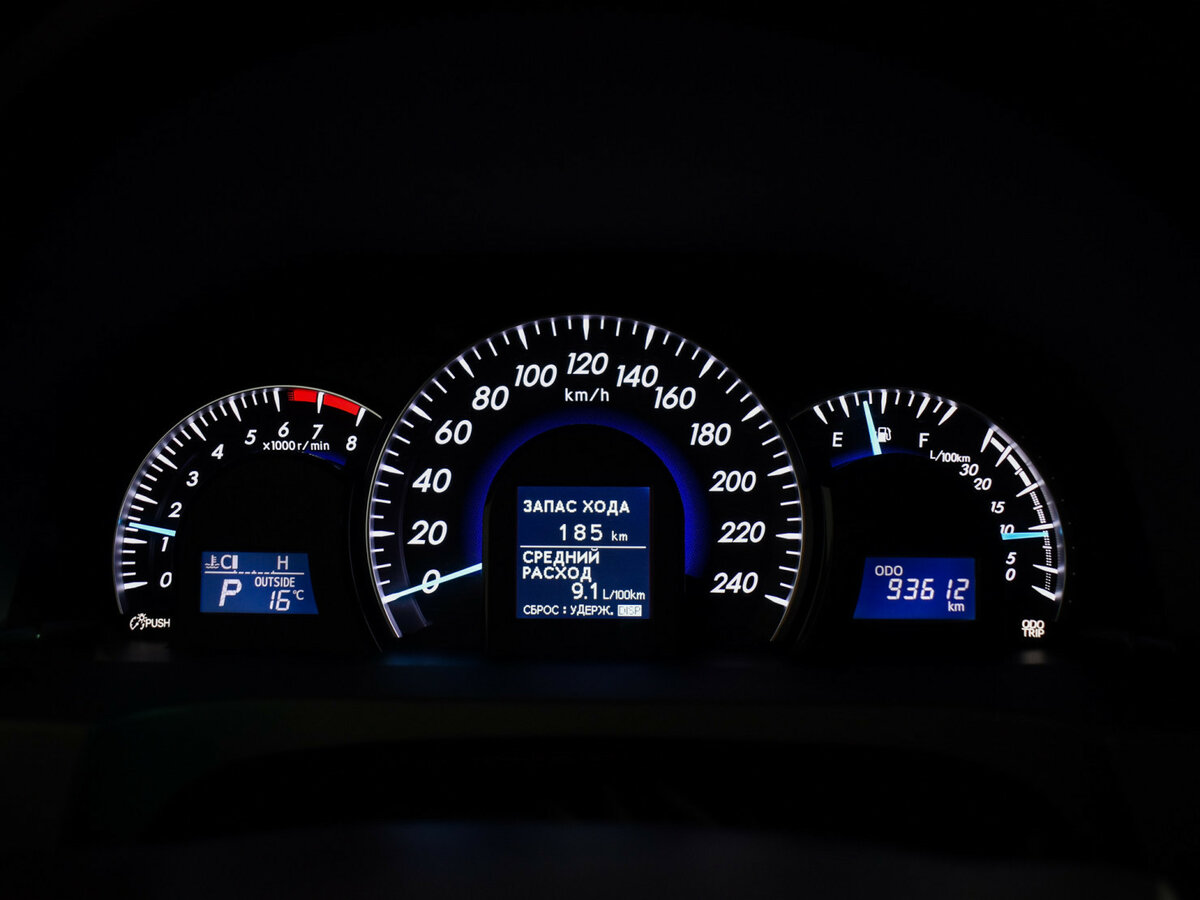 Toyota Camry с пробегом — 2012 год. Фото: #15