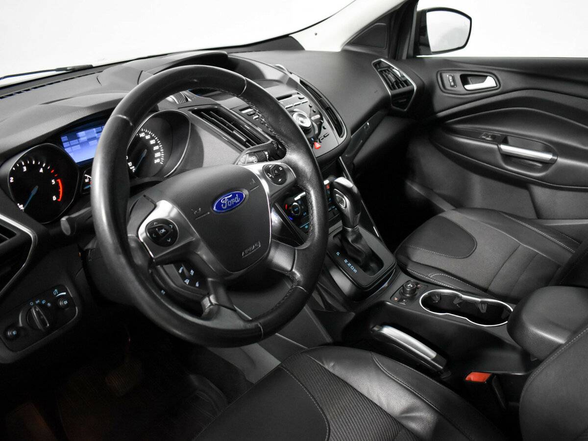 Ford Kuga с пробегом — 2013 год. Фото: #7