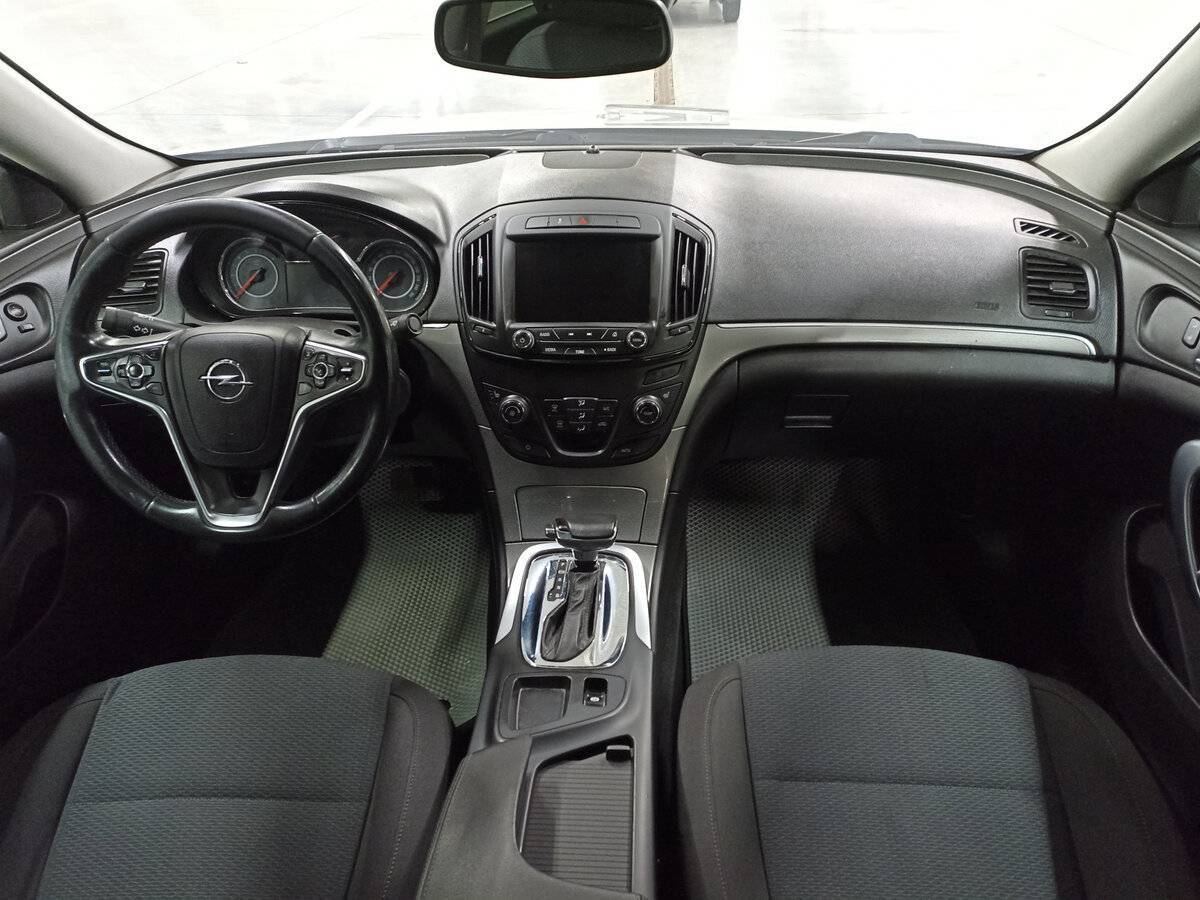 Opel Insignia с пробегом — 2014 год. Фото: #13