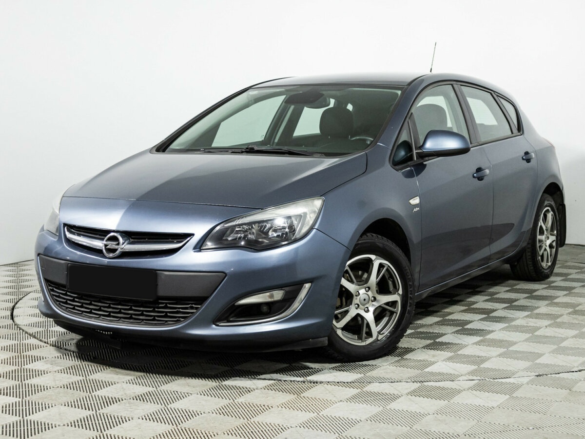 Opel Astra с пробегом — 2013 год. Посмотреть фото