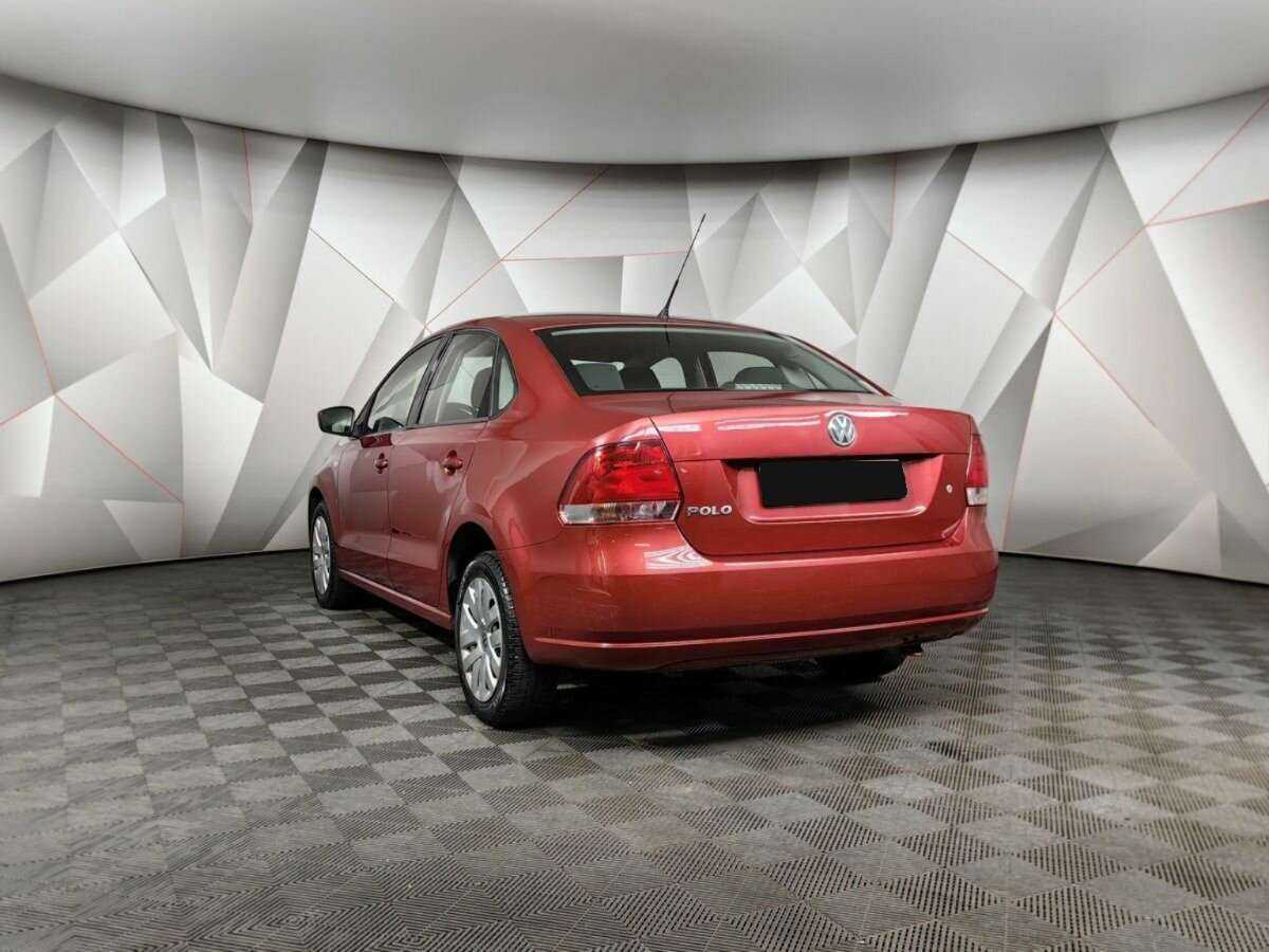 Volkswagen Polo с пробегом — 2012 год. Фото: #3