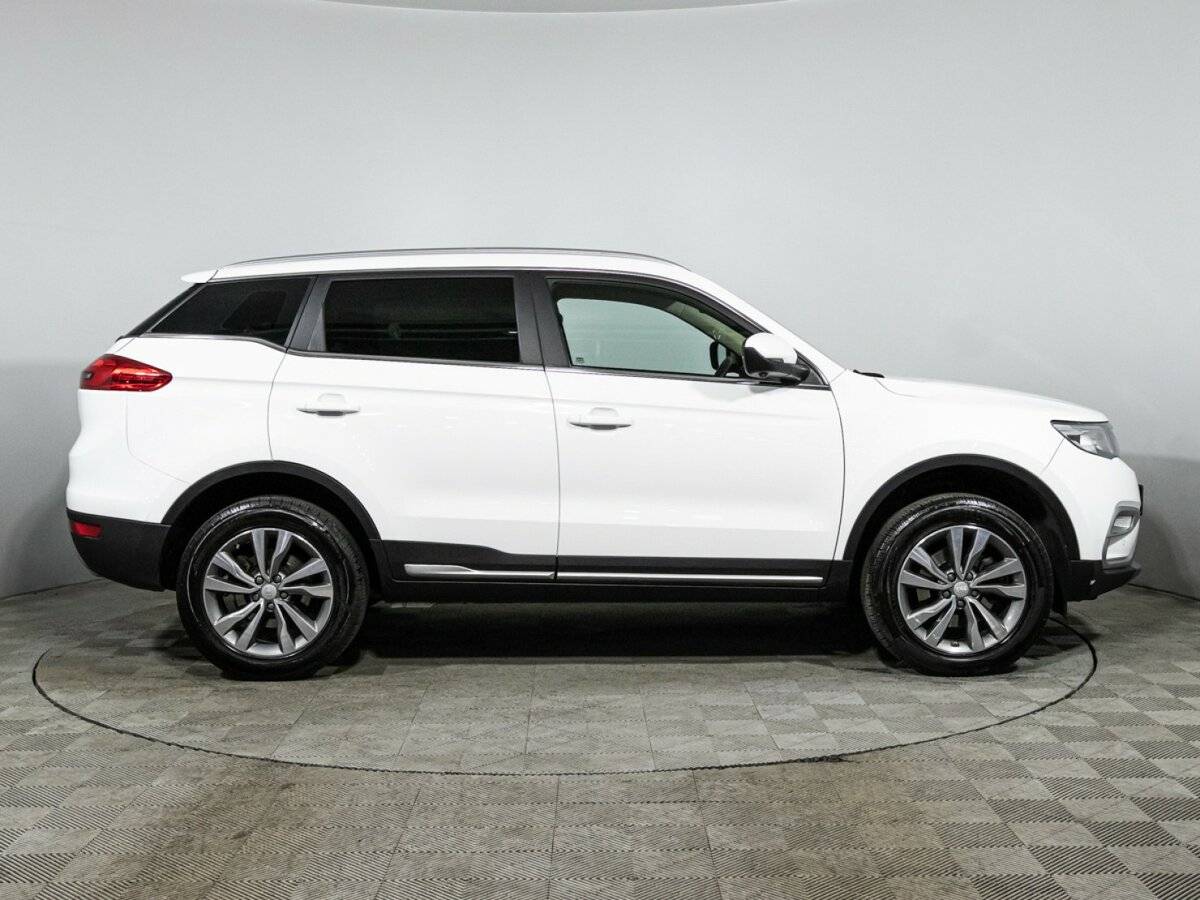 Geely Atlas с пробегом — 2020 год. Посмотреть фото