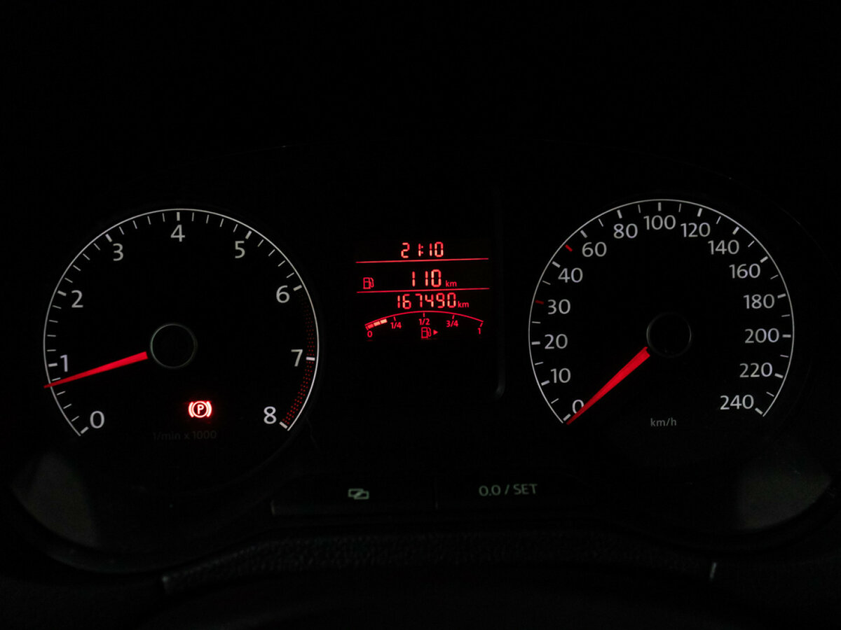 Volkswagen Polo с пробегом — 2013 год. Фото: #11