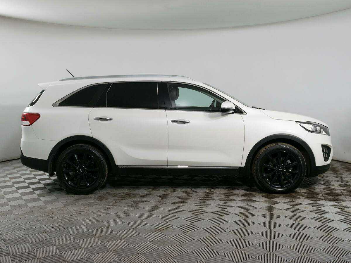 Kia Sorento с пробегом — 2016 год. Фото: #3