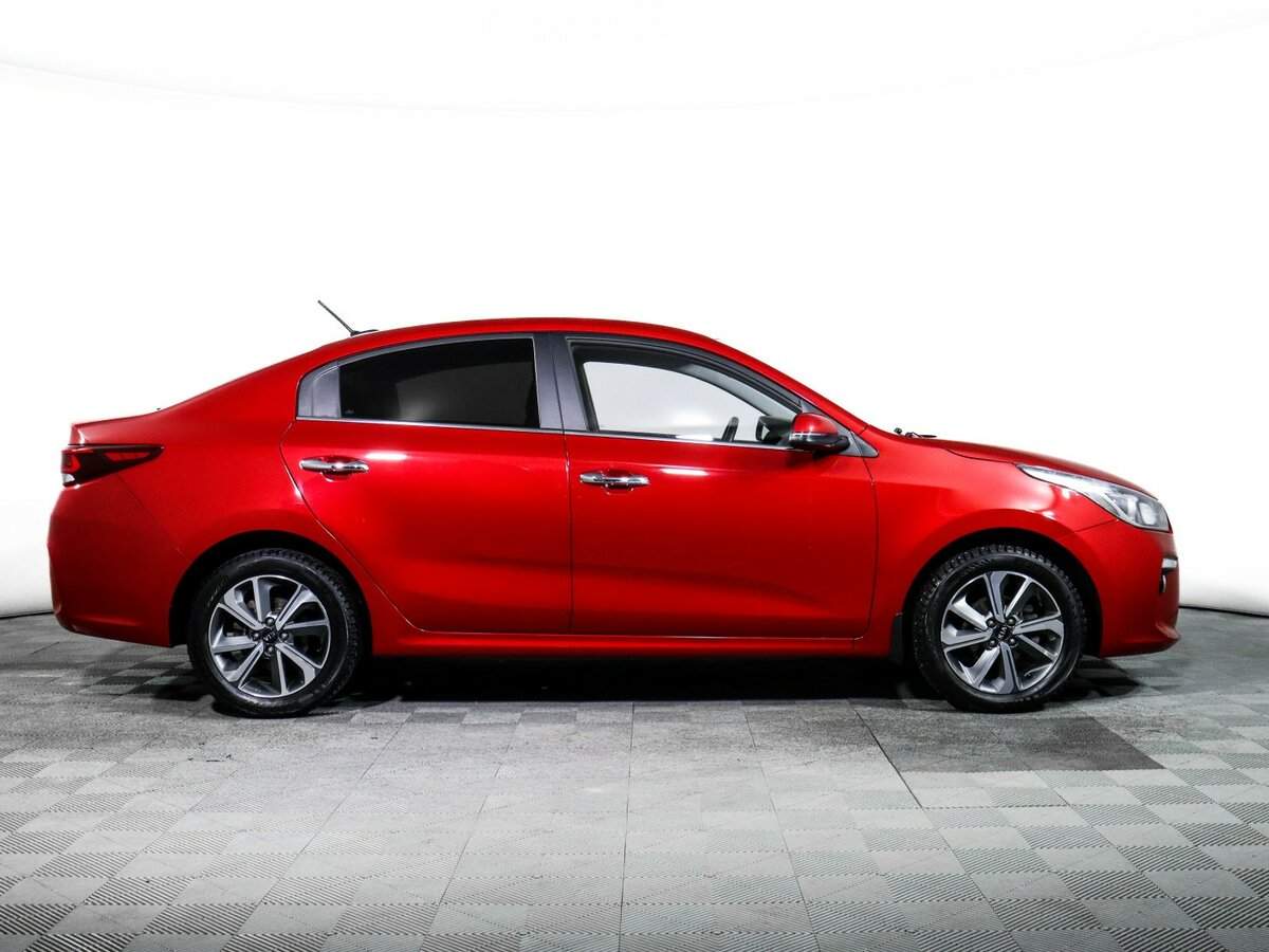 Kia Rio с пробегом — 2020 год. Фото: #3