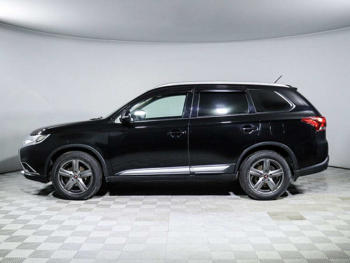 Mitsubishi Outlander с пробегом — 2016 год. Фото: #7