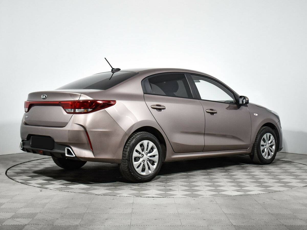 Kia Rio с пробегом — 2020 год. Фото: #3