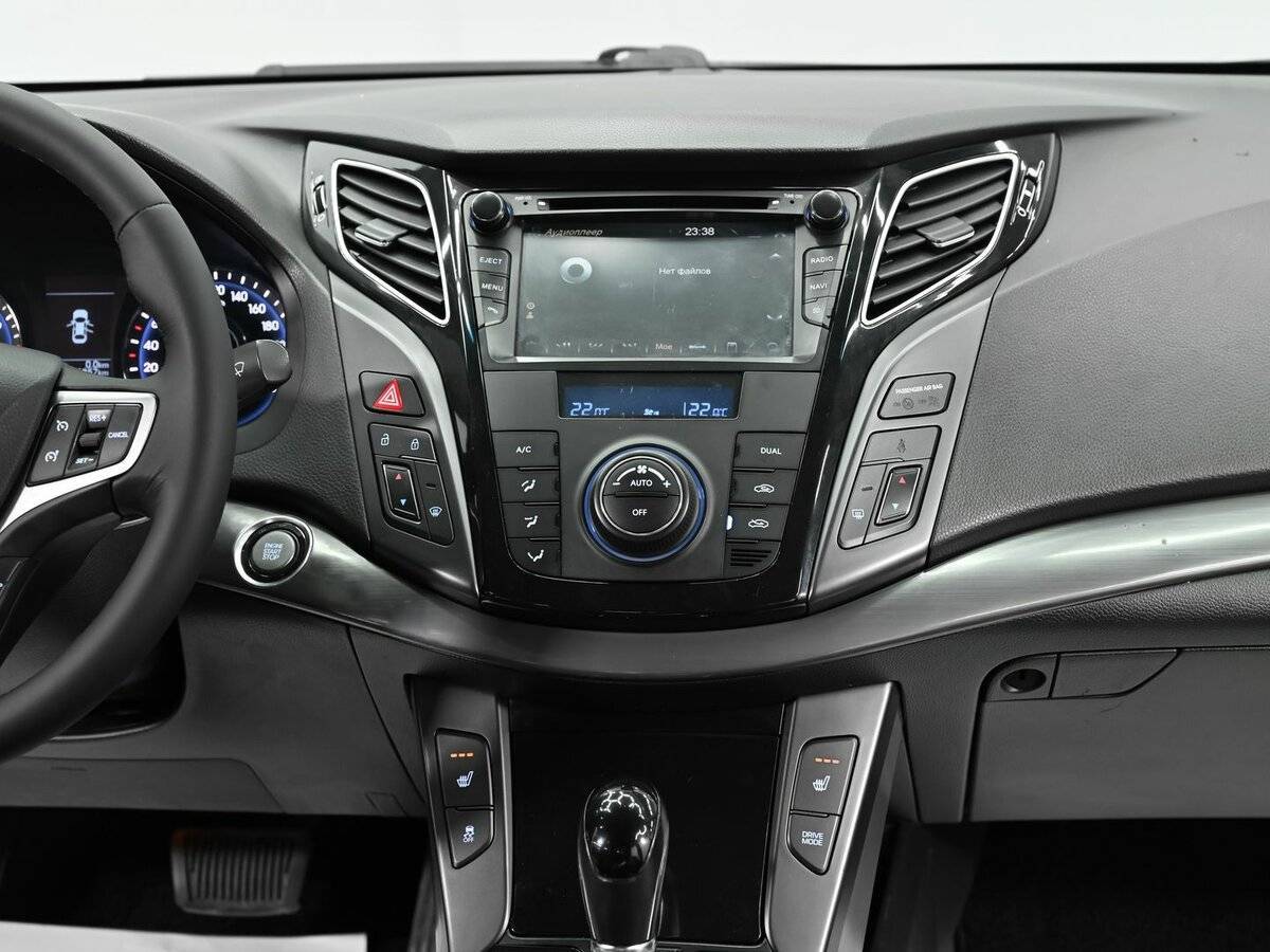 Hyundai i40 с пробегом — 2015 год. Фото: #9
