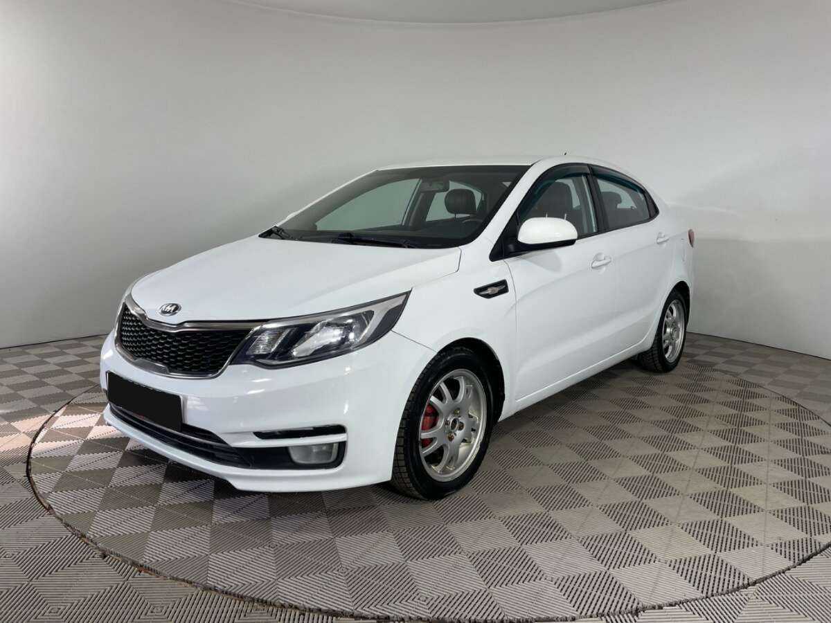 Kia Rio с пробегом — 2015 год. Фото: #0