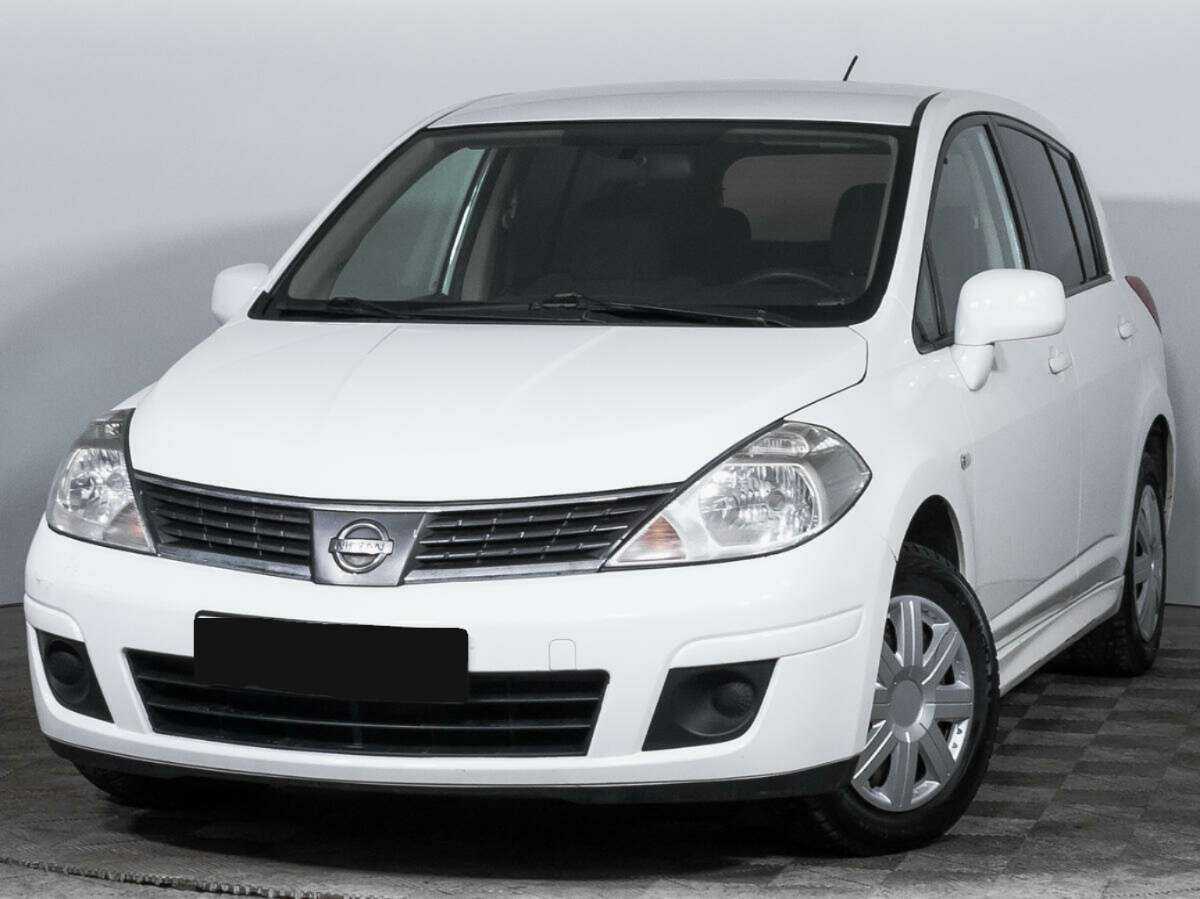 Nissan Tiida с пробегом — 2013 год. Фото: #0