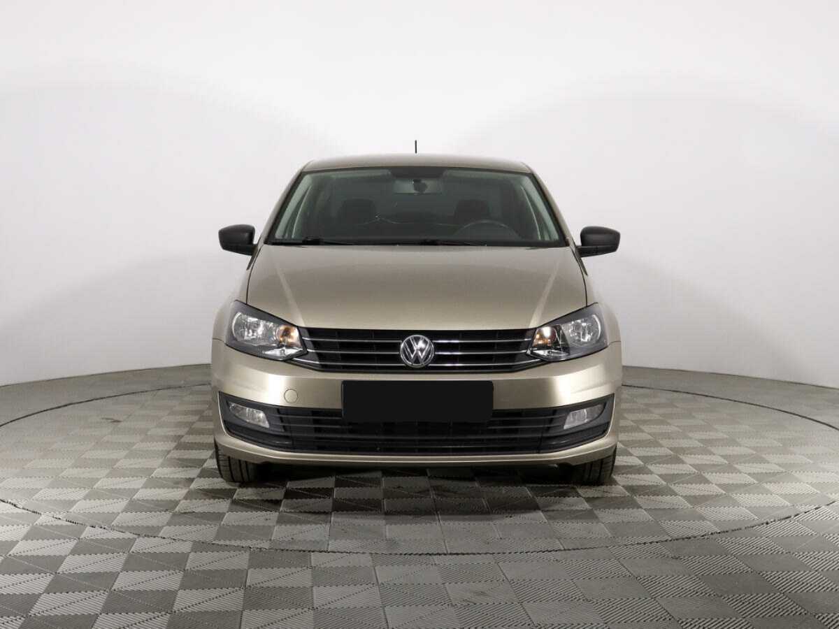 Volkswagen Polo с пробегом — 2016 год. Фото: #1