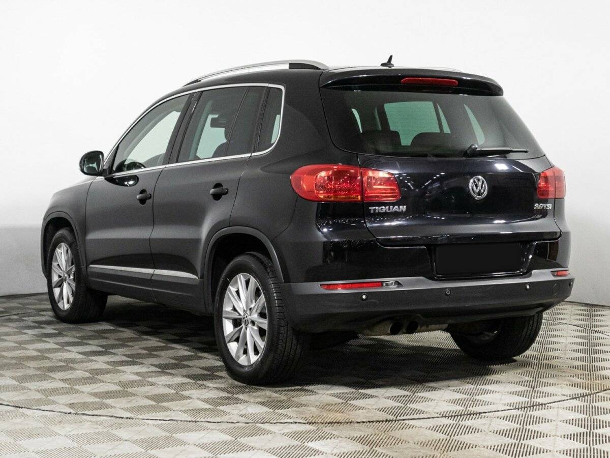 Volkswagen Tiguan с пробегом — 2012 год. Фото: #6