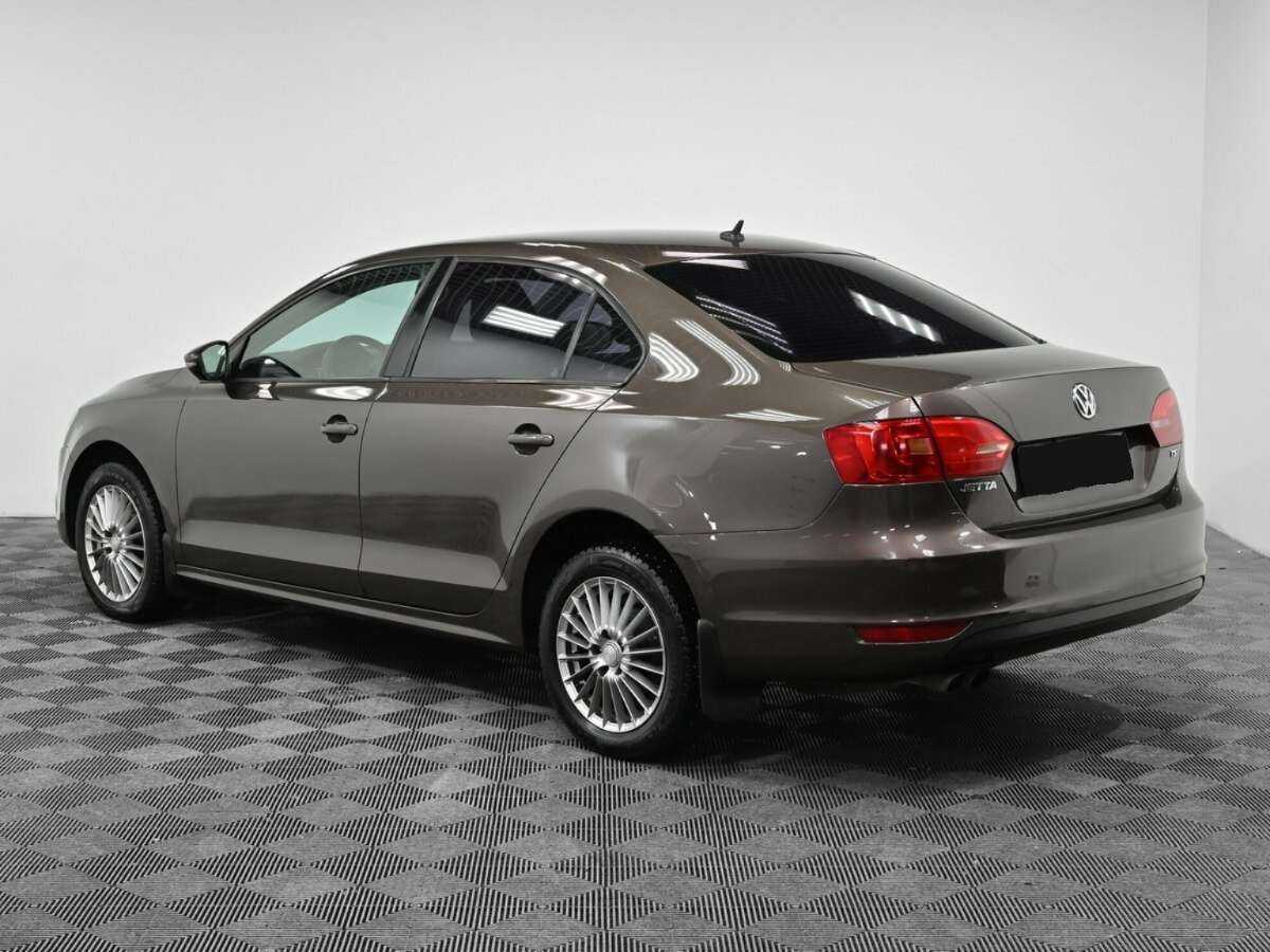 Volkswagen Jetta с пробегом — 2013 год. Фото: #3