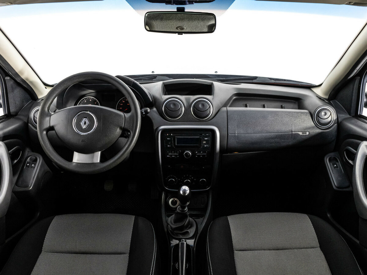 Renault Duster с пробегом — 2013 год. Фото: #7