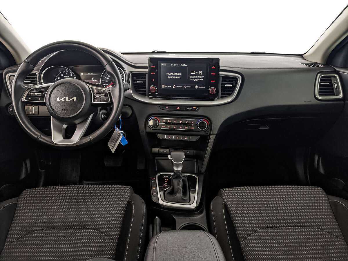 Kia Ceed с пробегом — 2022 год. Фото: #9