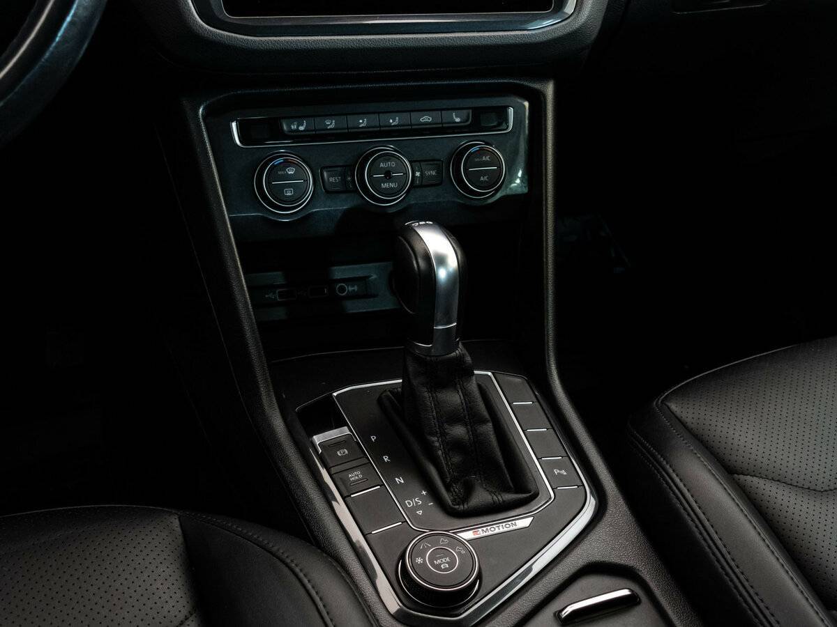 Volkswagen Tiguan с пробегом — 2018 год. Фото: #10