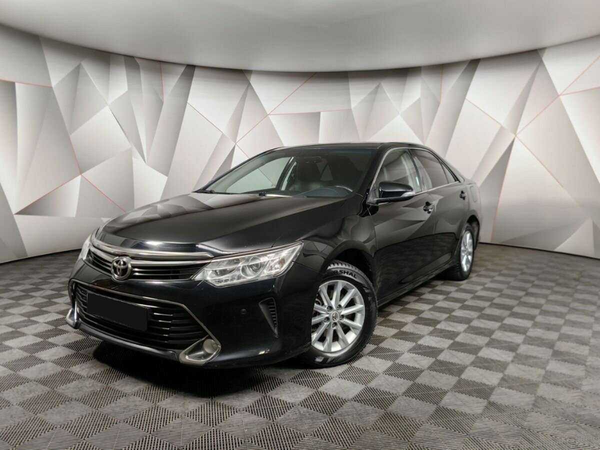 Toyota Camry с пробегом — 2017 год. Фото: #0