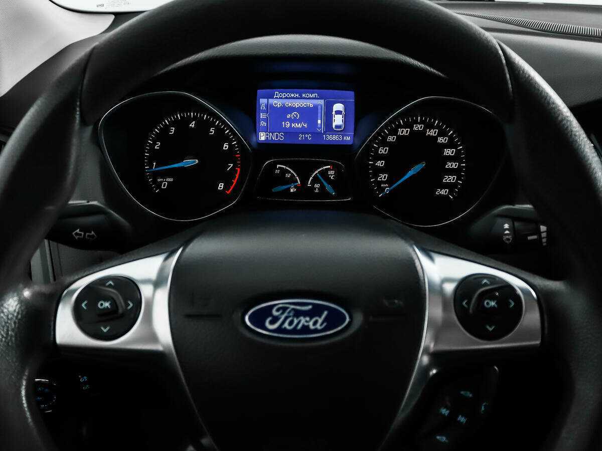 Ford Focus с пробегом — 2012 год. Фото: #14