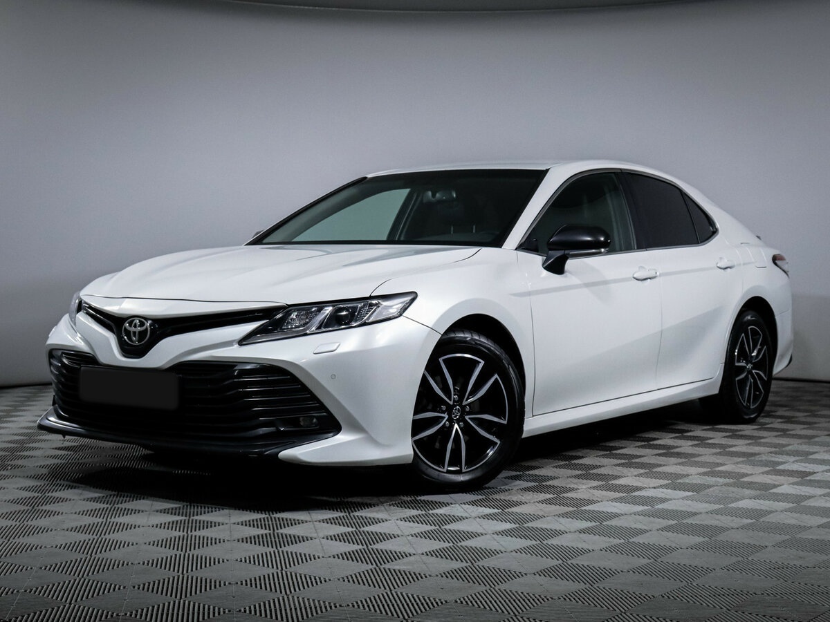 Toyota Camry с пробегом — 2020 год. Фото: #0