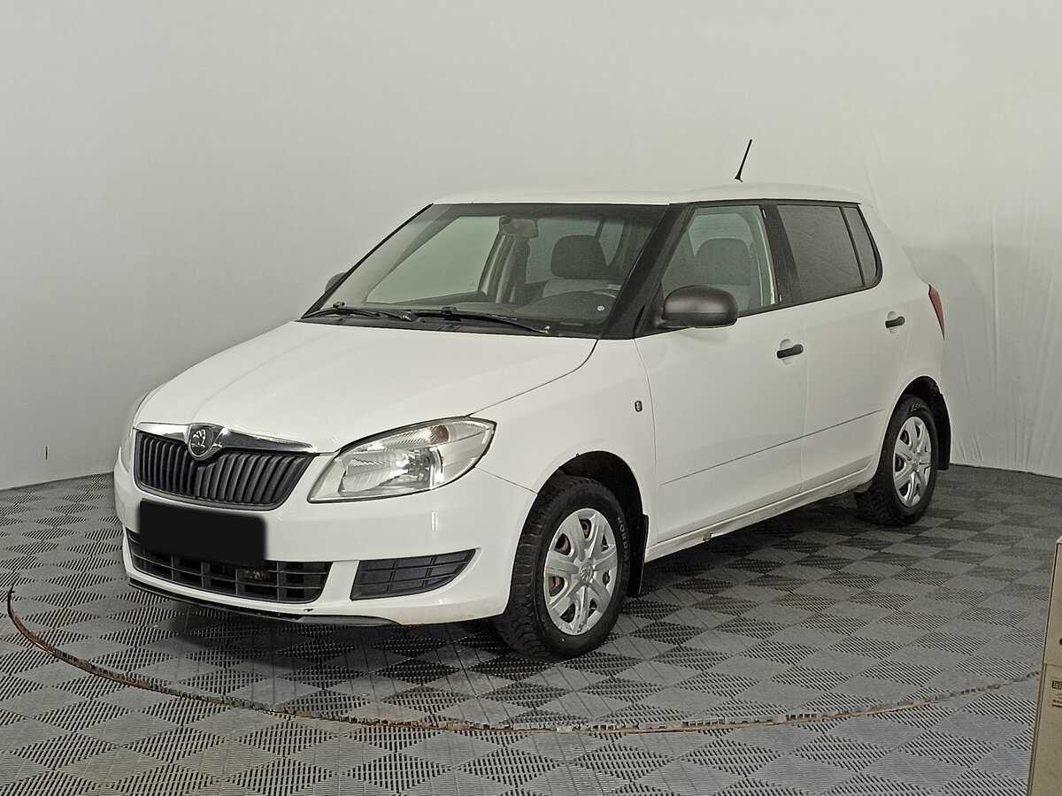 Skoda Fabia с пробегом — 2013 год. Фото: #0